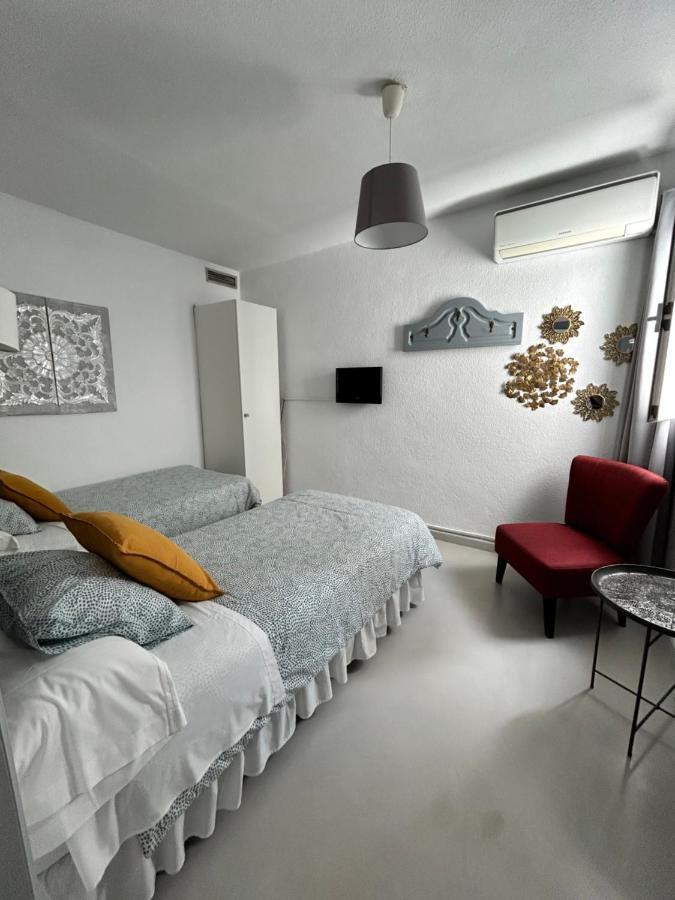Hostal Berlin 마르베야 외부 사진