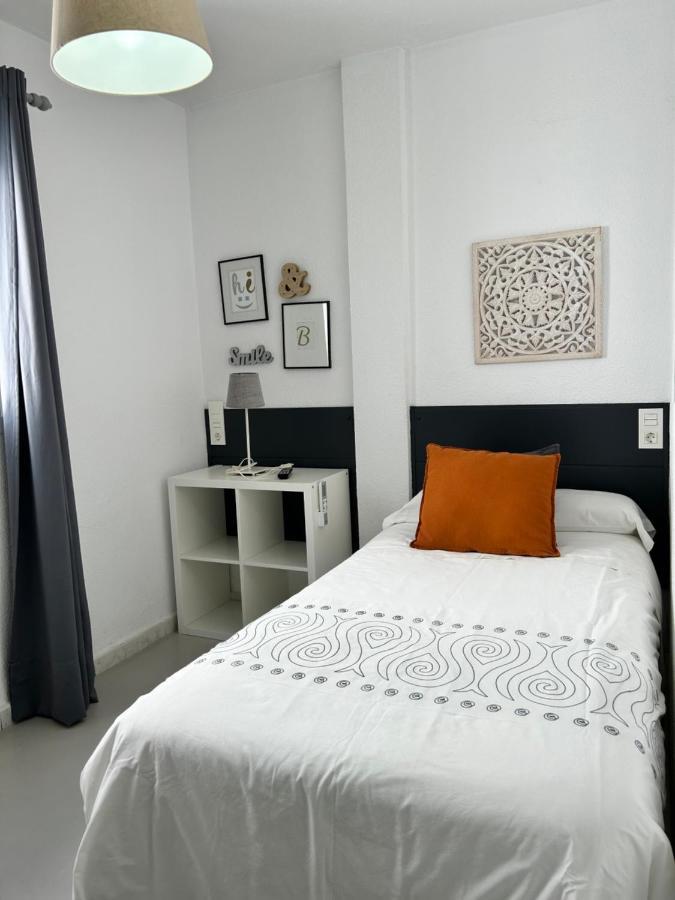 Hostal Berlin 마르베야 외부 사진