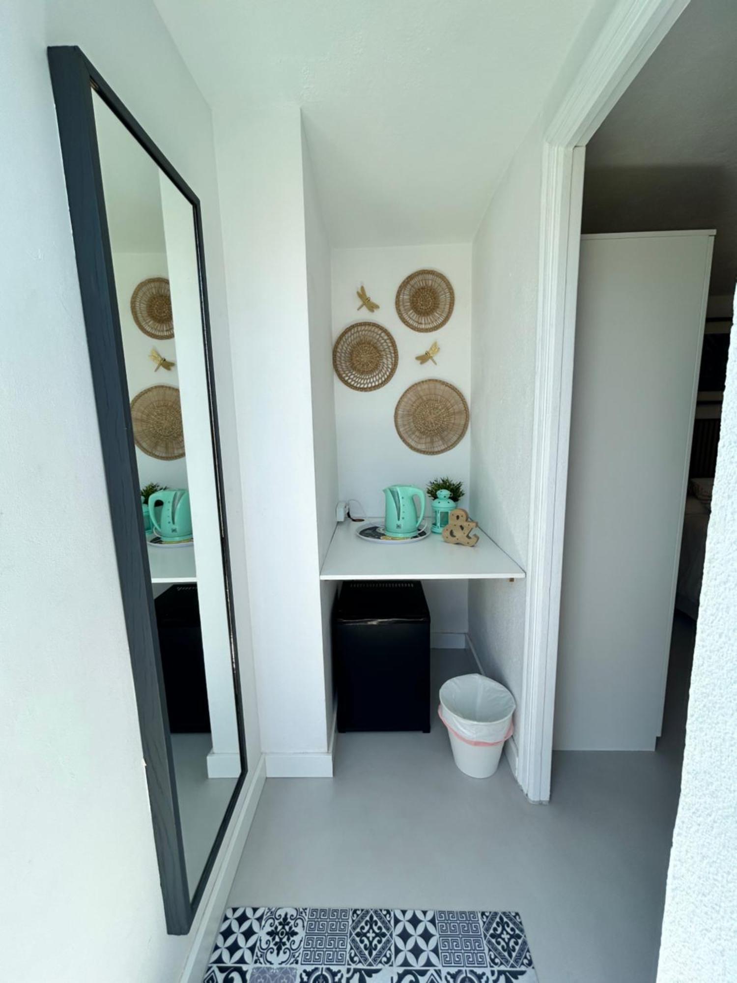 Hostal Berlin 마르베야 외부 사진