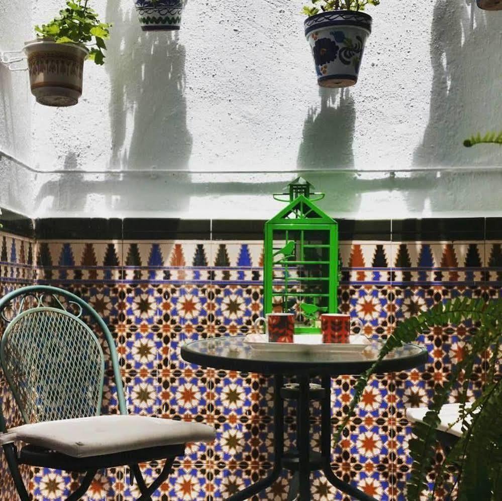 Hostal Berlin 마르베야 외부 사진